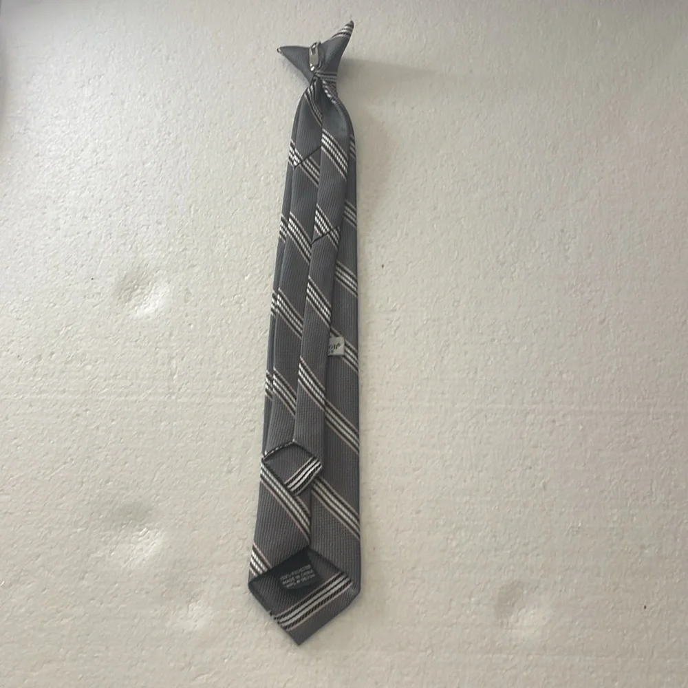 Y2K Dupont Teflon Gray white pink Stripe boys clip on Tie ready to wear no tying